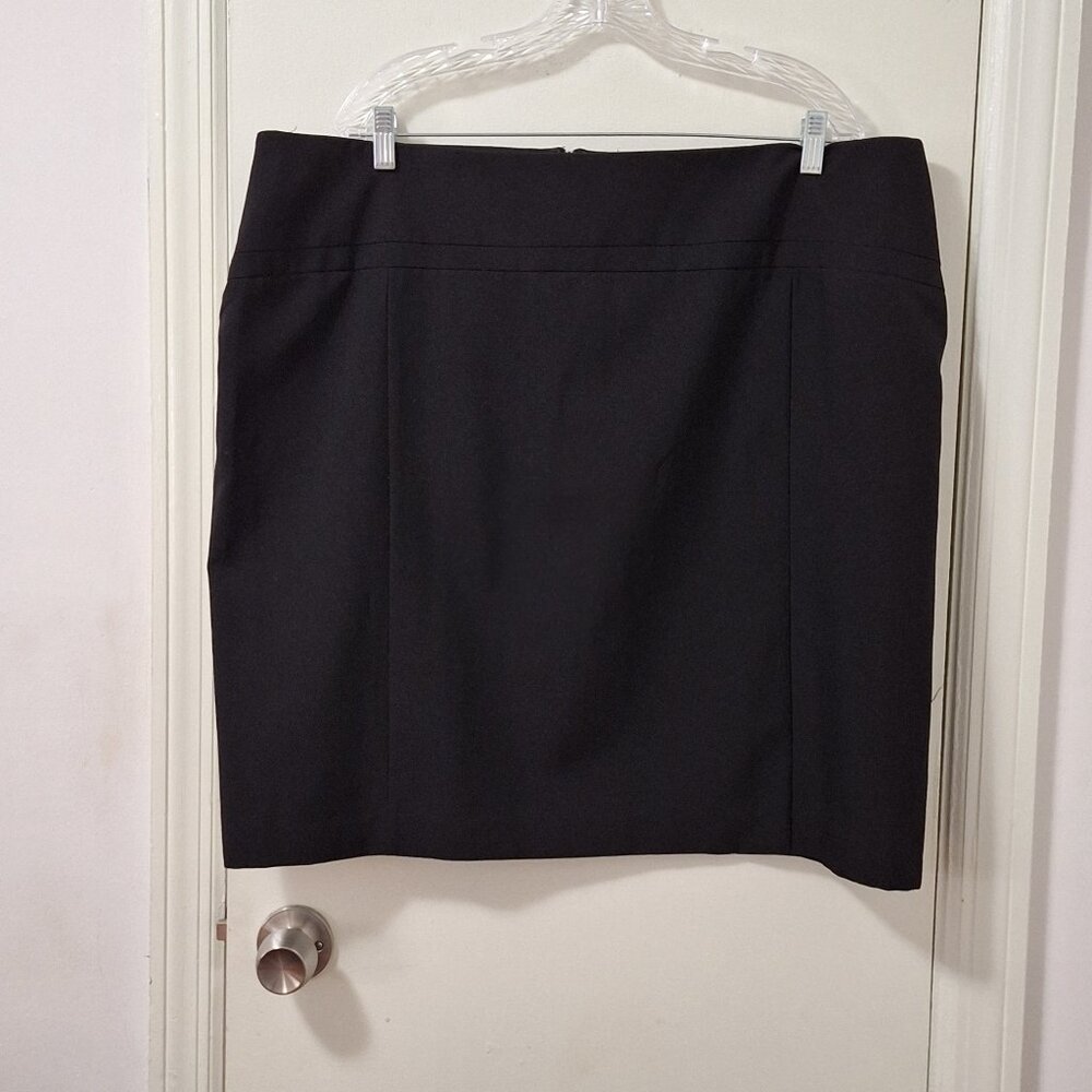 Pencil Mini Skirt Size 24W Black